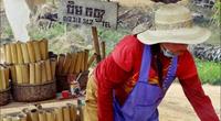 Sticky rice in bamboo from the barbecue is delicious for breakfast